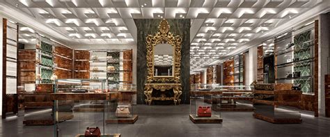 dolce gabbana boutique milan.